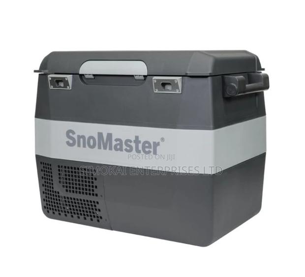 Snomaster 36.5l Portable Fridge/Freezer Dc With 220v Power