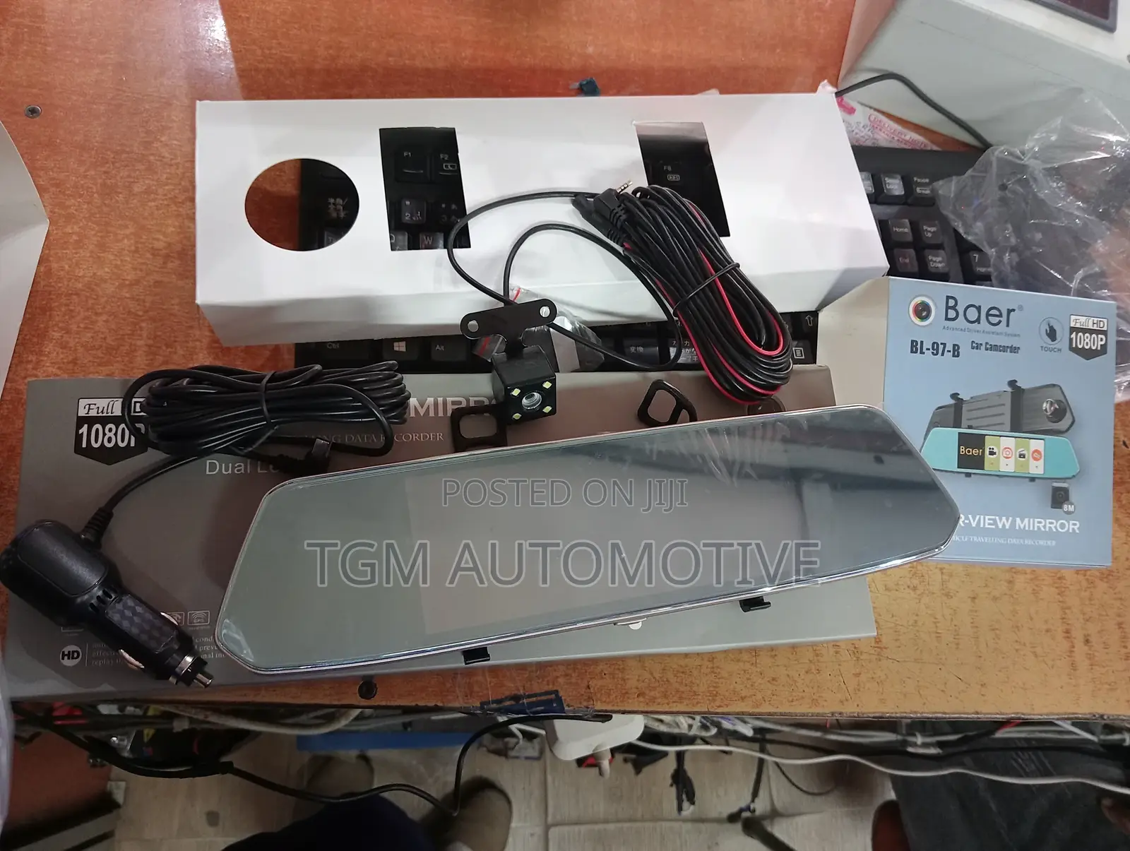 Universal Dash Cam With Reverse Camera