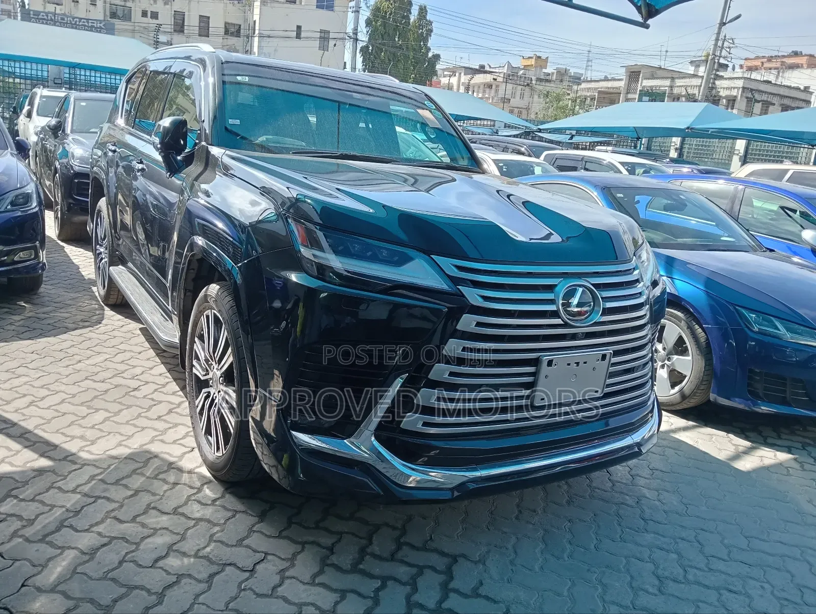 Lexus LX 2022 Black
