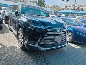 Lexus LX 2022 Black