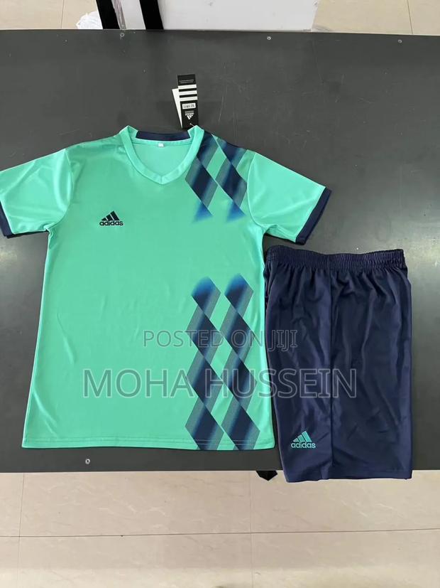 Quality Latest Football Uniforms
