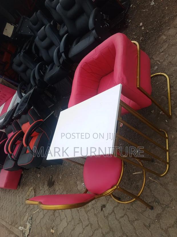 Manicure Table and Chairs