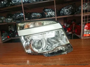 Voxy 2013 Zenon Clear Headlights Complete With Computer+Bulb