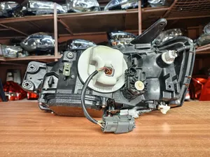 BH5 RHS Zenon Clear Shade Headlight