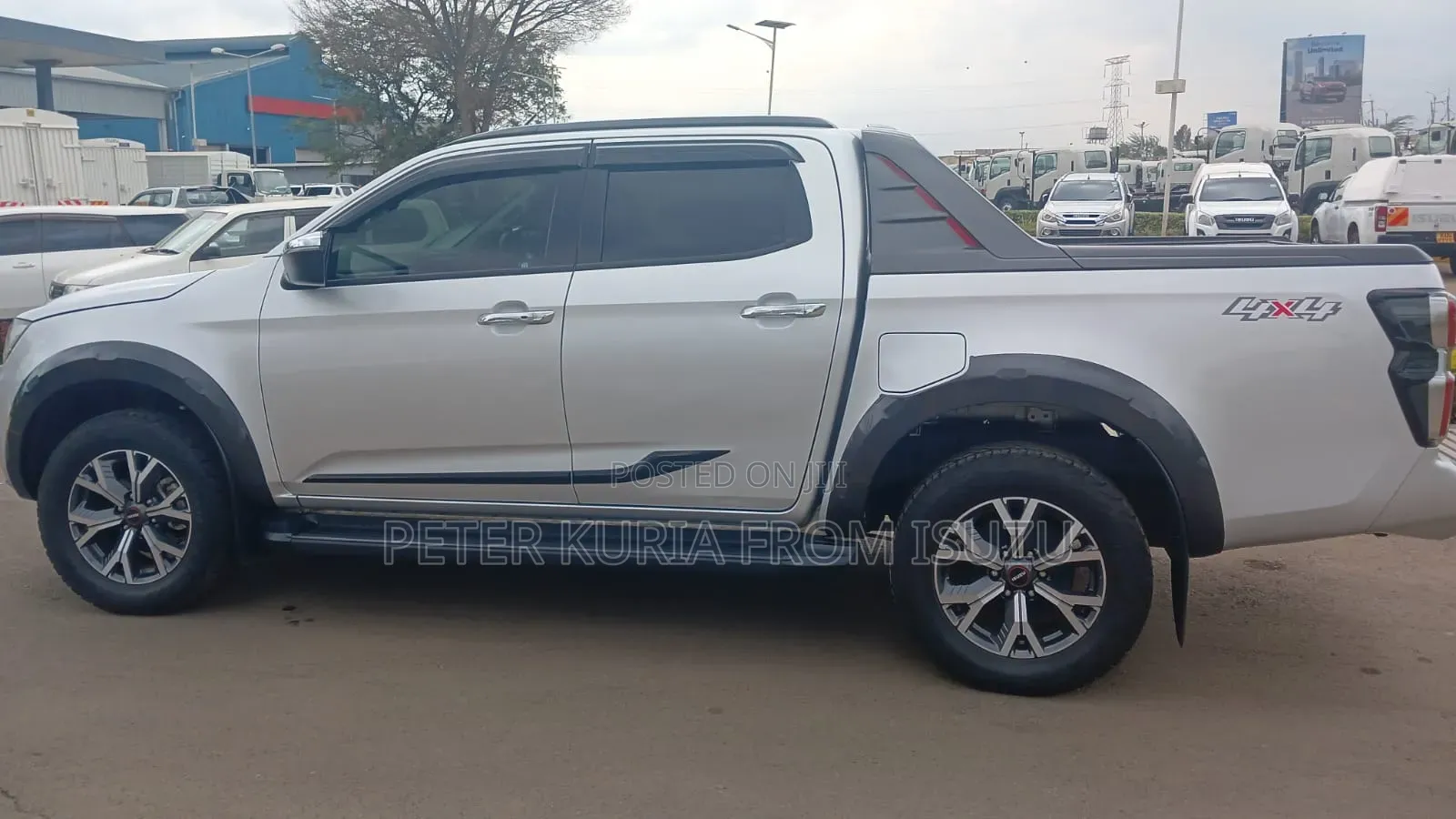 Isuzu D-MAX 2023 Silver