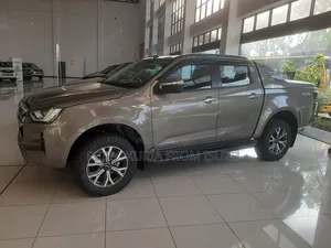 Isuzu D-MAX 2023 Silver
