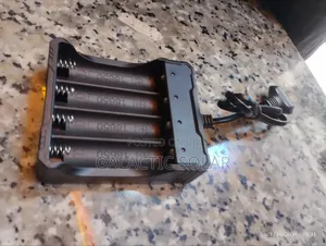 Battery Charger 18650
