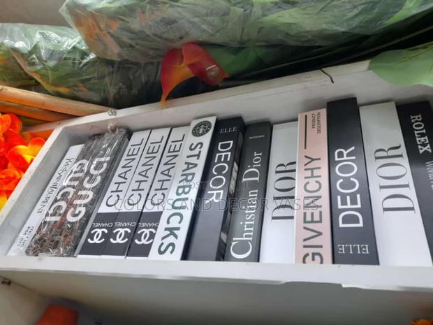 Decor Books Variety