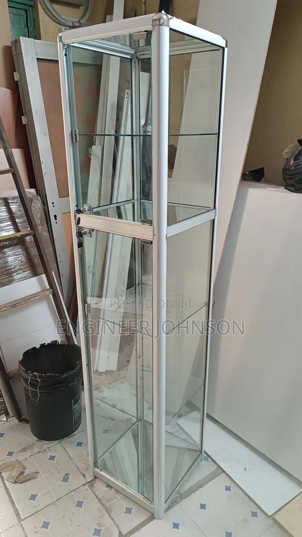 Cosmetics Glass Display - main view