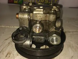 Mazda L8 Power Steering Pump For Bongo, Nissan Vanette.