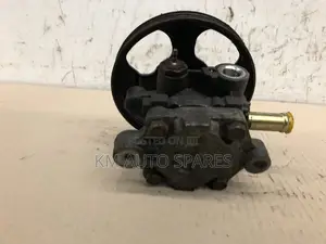 Mitsubishi 4g13 Power Steering Pump for Lancer, Mirage, Colt