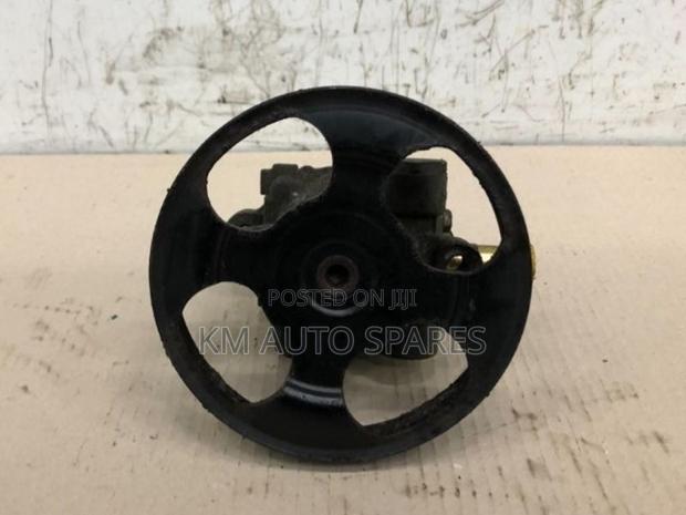 Mitsubishi 4g13 Power Steering Pump for Lancer, Mirage, Colt