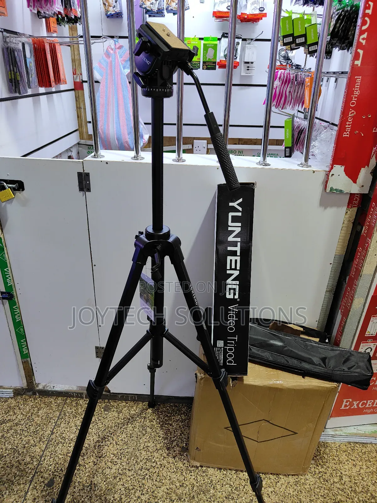 Tripod Camera VCT 880.