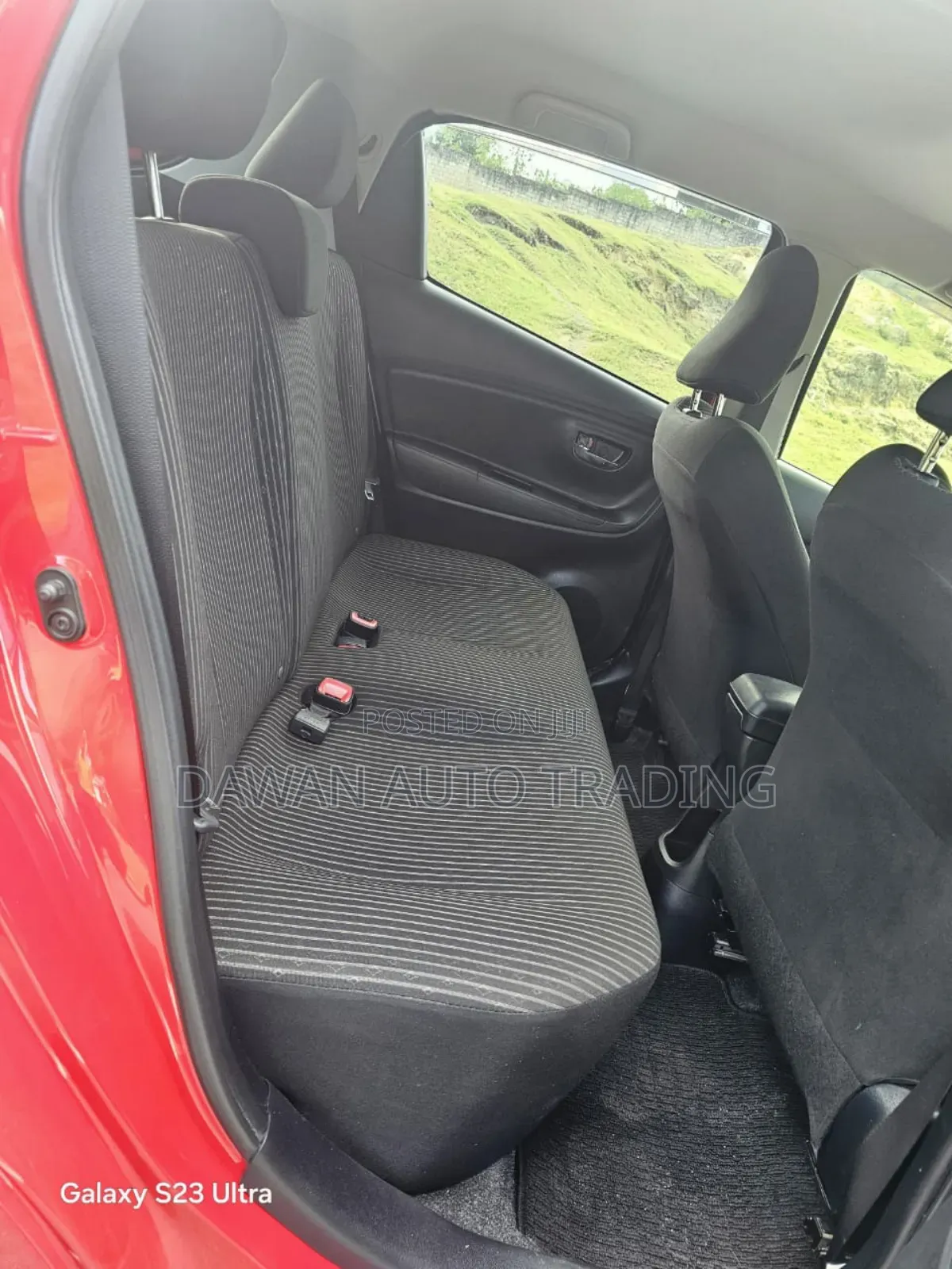 Toyota Vitz 1.3 FWD 5dr 2017 Red