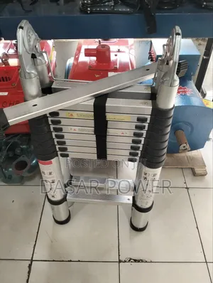 Foldable Telescopic Ladder 7.6m