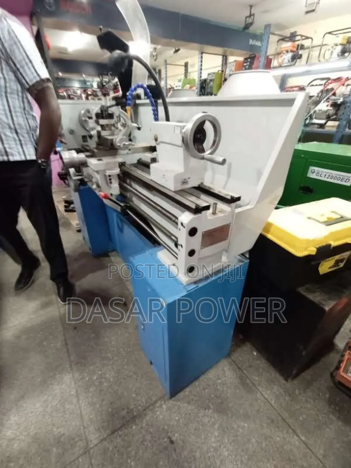 Ml 330 Metal Lathe Machine.