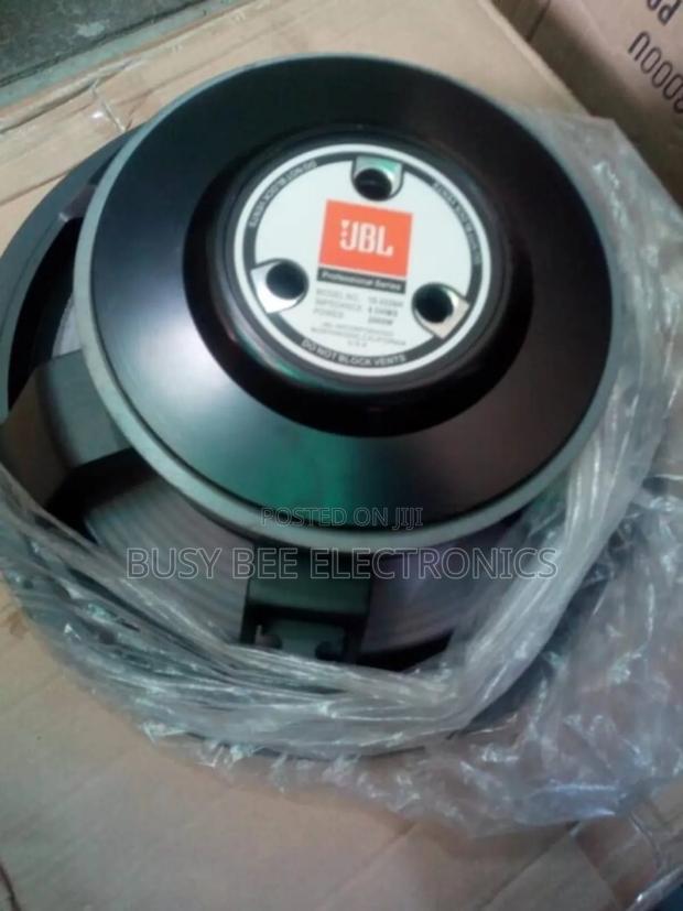 JBL 15′′ 2000W Replacement Woofer (Naked Speaker) - main view