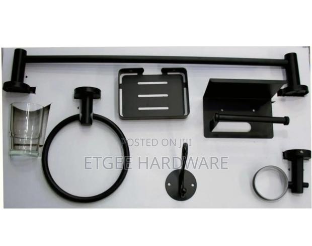 N Bathroom Accessories Set Black