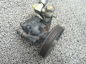 Nissan GA15 Power Steering Pump for Wingroad, FB14, FB15.