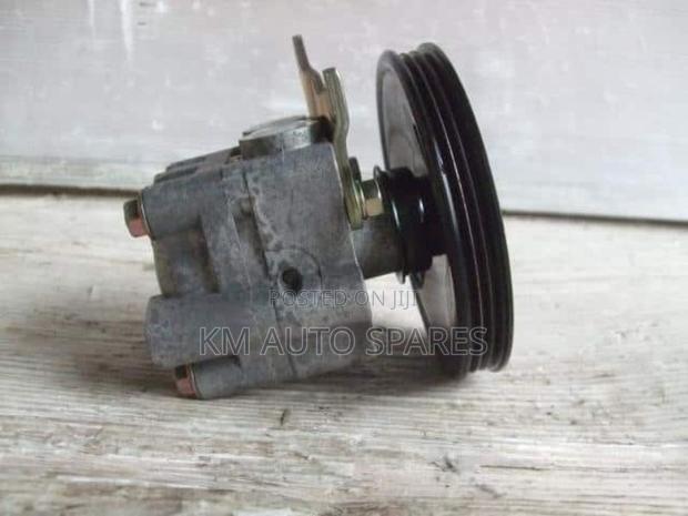 Nissan QG13 Power Steering Pump for Wingroad, Advan, FB15.