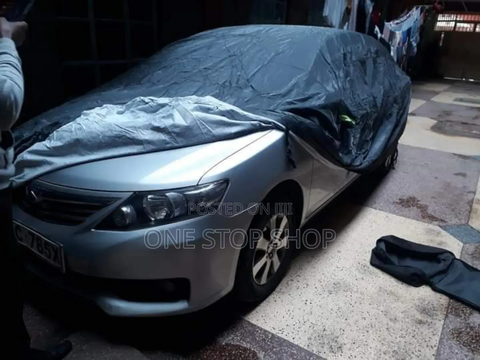 Silver Heavy Duty Car Cover From Sun,Rain,Snow,Birds