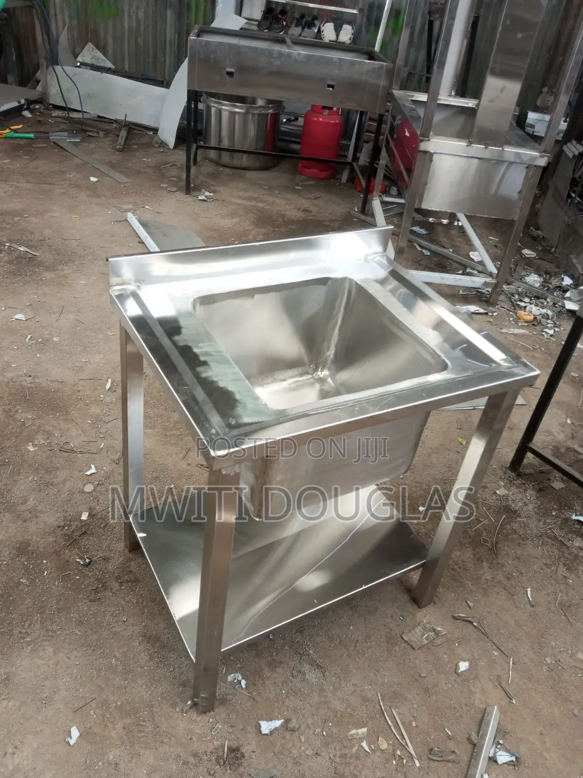 Single Sink With Undershelf