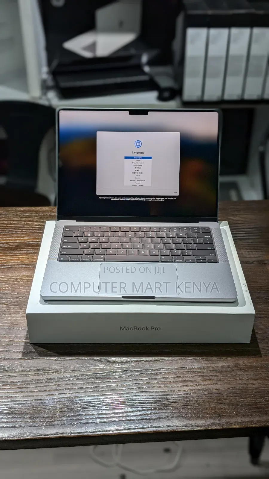 New Laptop Apple MacBook Pro 16GB Apple M3 SSD 1T