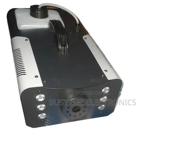 Mace Fog Machine 1500 Watt With 6 Led Lights