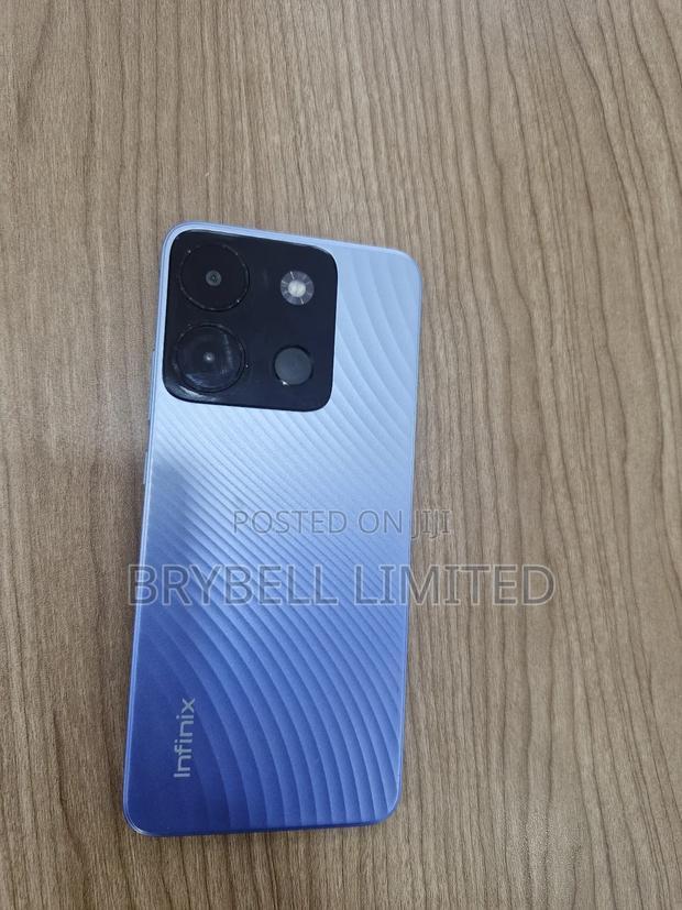 Infinix Smart 7 Plus 64 GB Blue - main view