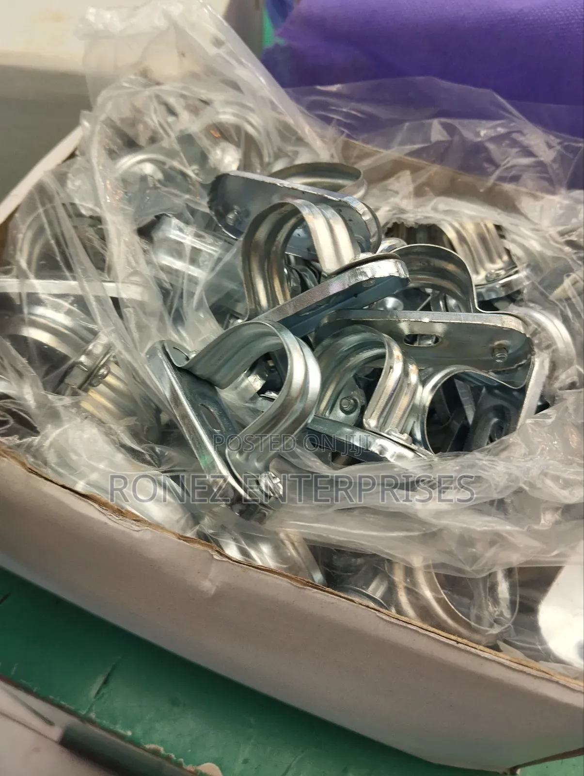 Spacer Bar Saddles 25mm