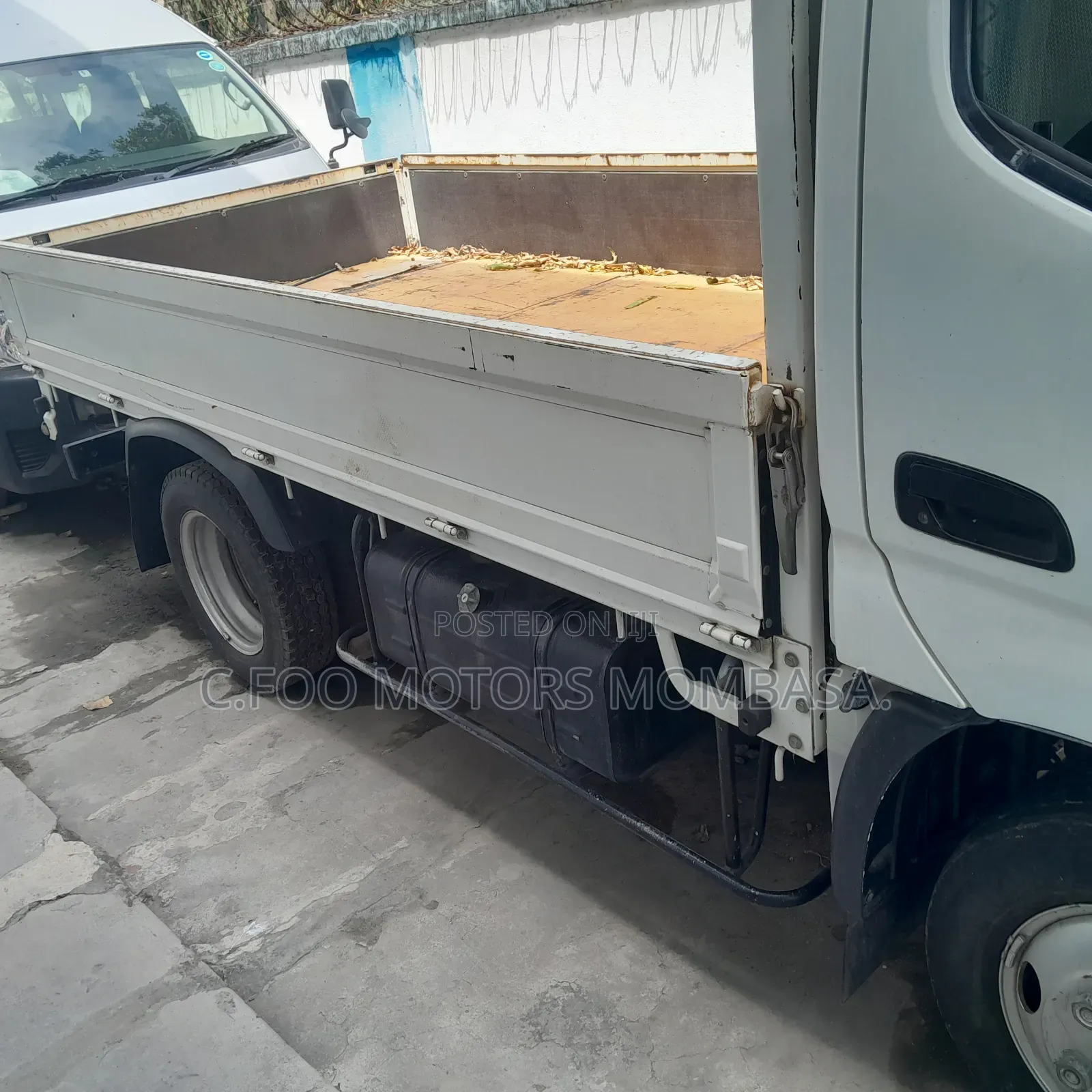 Toyota Dyna Manual Deasel 2017model.