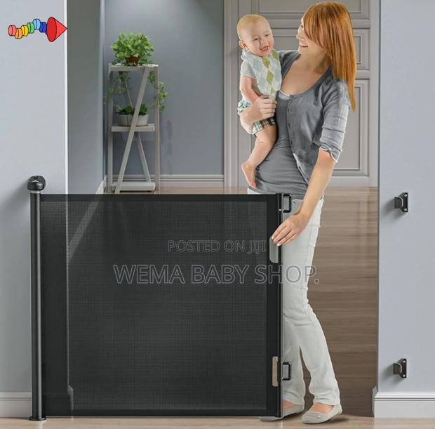 Reinforced Retractable Baby Safety Gate