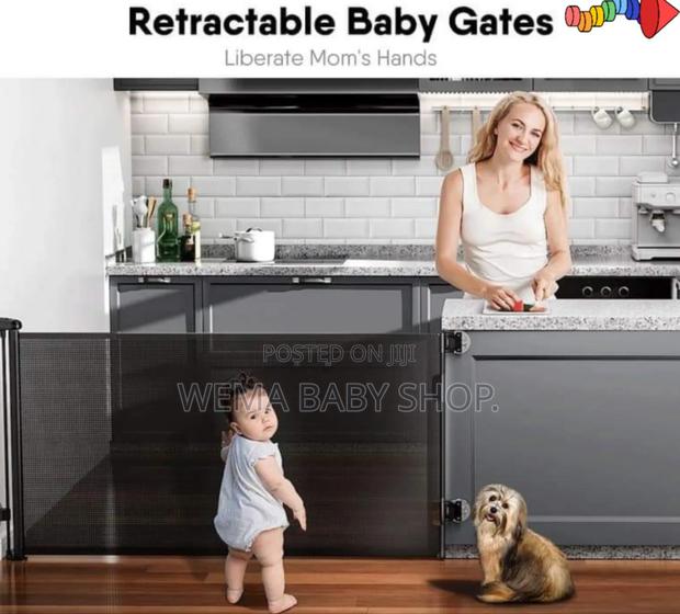 Reinforced Retractable Baby Safety Gate - thumbnail 4