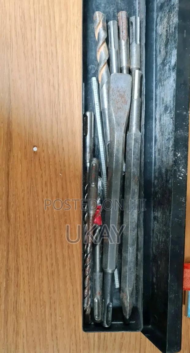 Titan Electric Rotary Hammer. - thumbnail 4