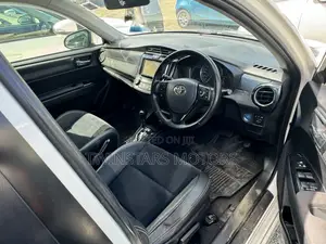 Toyota Corolla Fielder 2013 Pearl