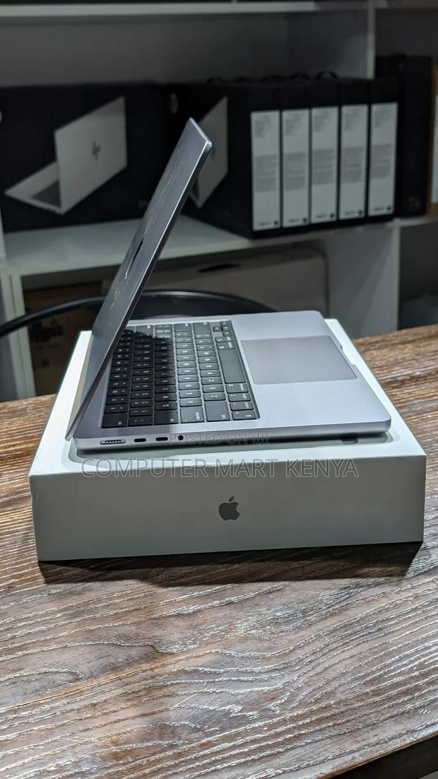 New Laptop Apple MacBook Pro 16GB Apple M3 SSD 1T - main view