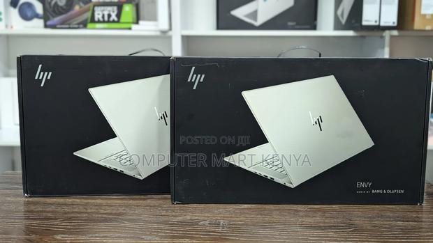 New Laptop HP 16GB Intel Core I7 SSD 1T - main view