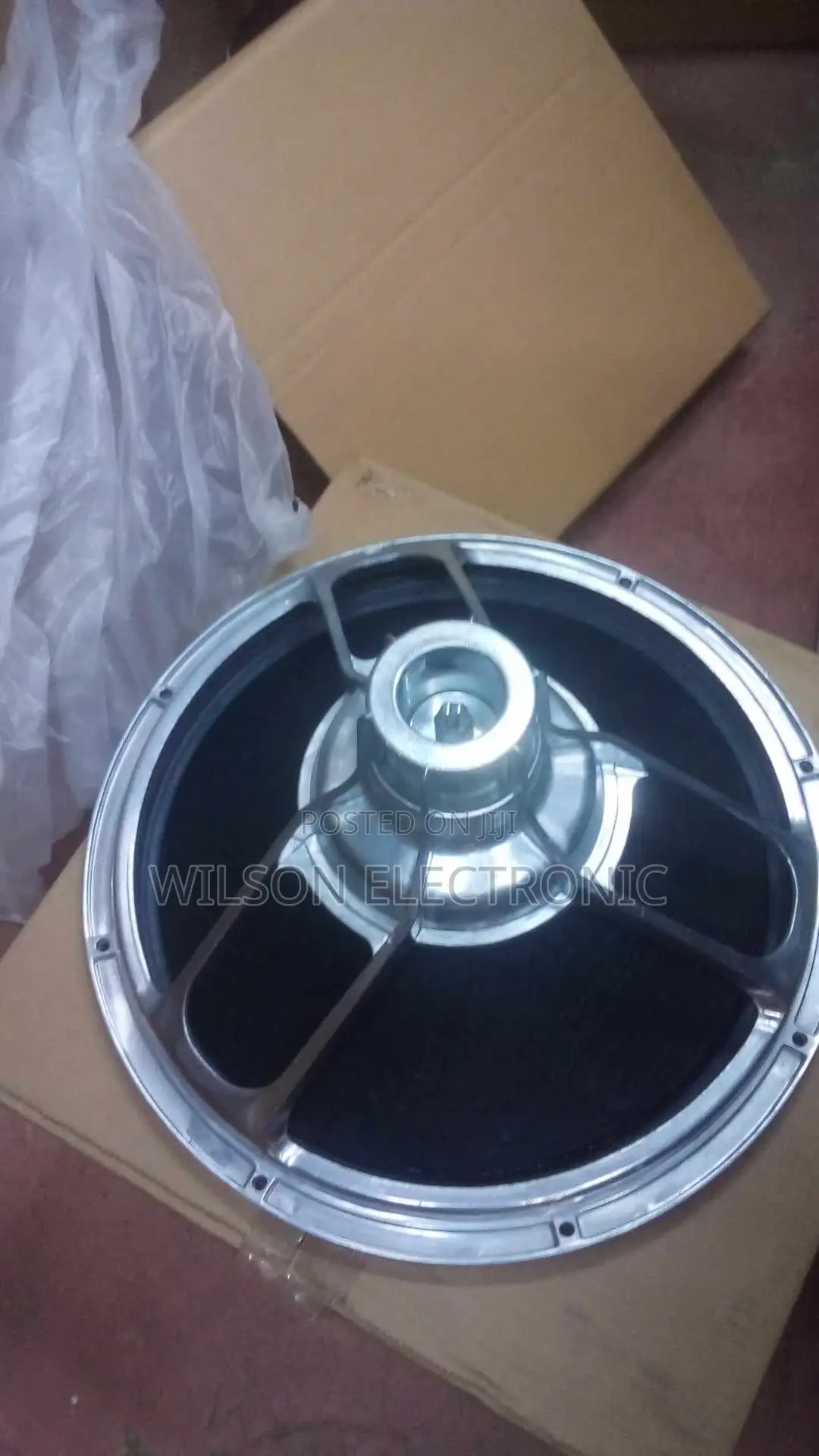 Non Magnetic Speaker. 15 Inches