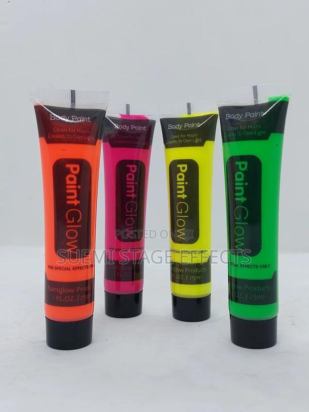 Party Glow in the Dark Face Paint - thumbnail 3