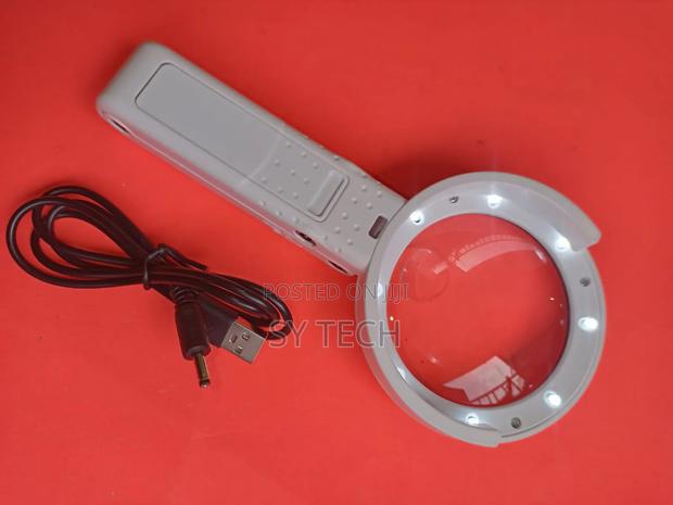 Foldable Desktop Magnifying Glass - thumbnail 3