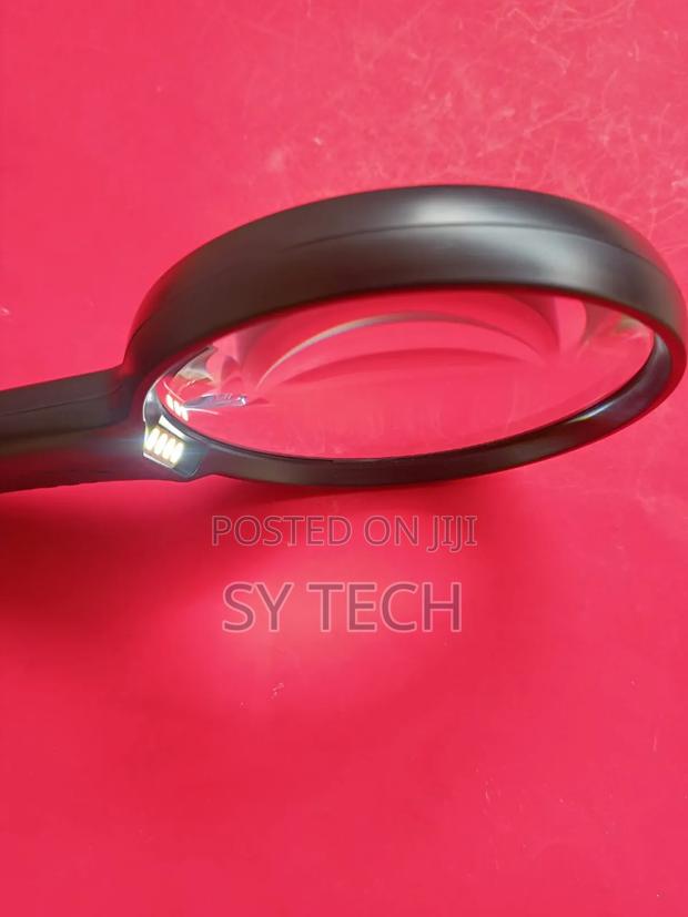 Illuminated 110MM Magnifying Glass - thumbnail 4