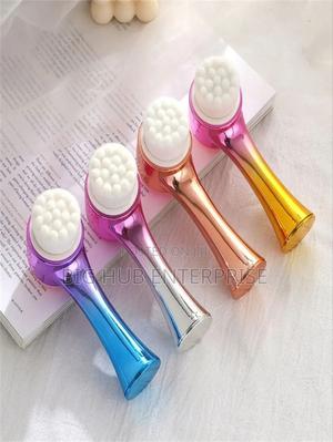 Silica Gel Facial Brush - thumbnail 2