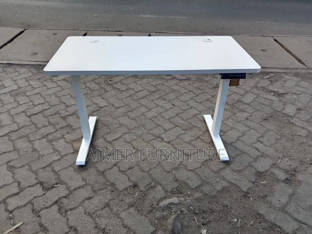 Electric Desk - thumbnail 2