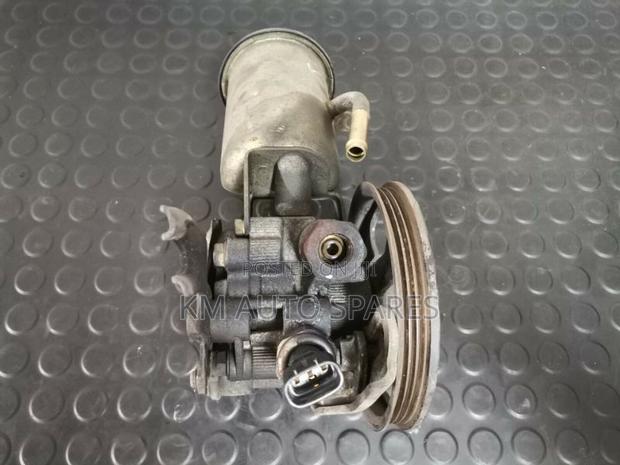 Toyota 1sz Power Steering Pump for Vitz. - thumbnail 2