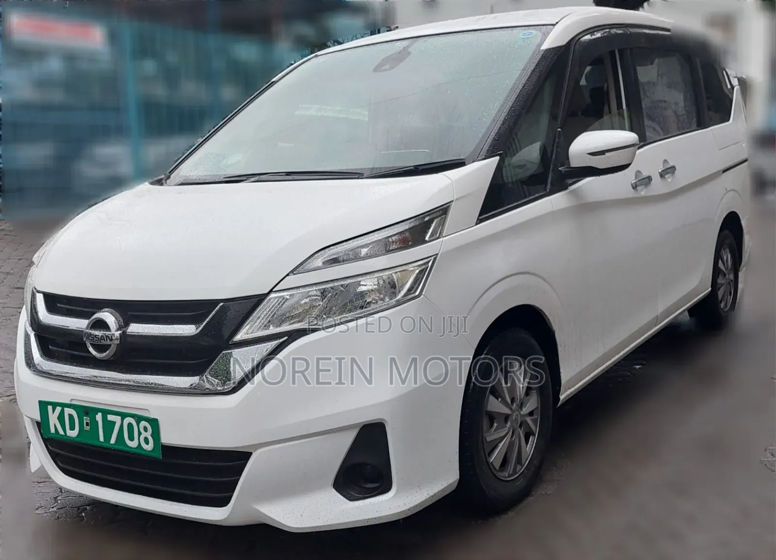 Nissan Serena 2017 White