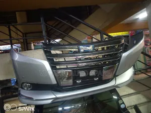 Noah Front Bumper 2018/2019 Zr80