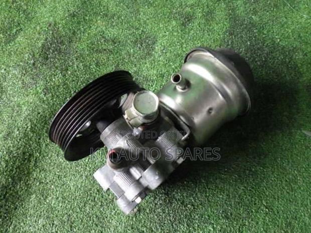 Toyota 1tr Power Steering Pump for Hilux, Hiace, Toyoace.