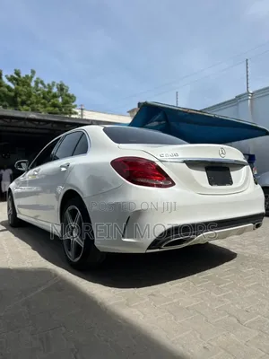 Mercedes-Benz C200 2017 Off white