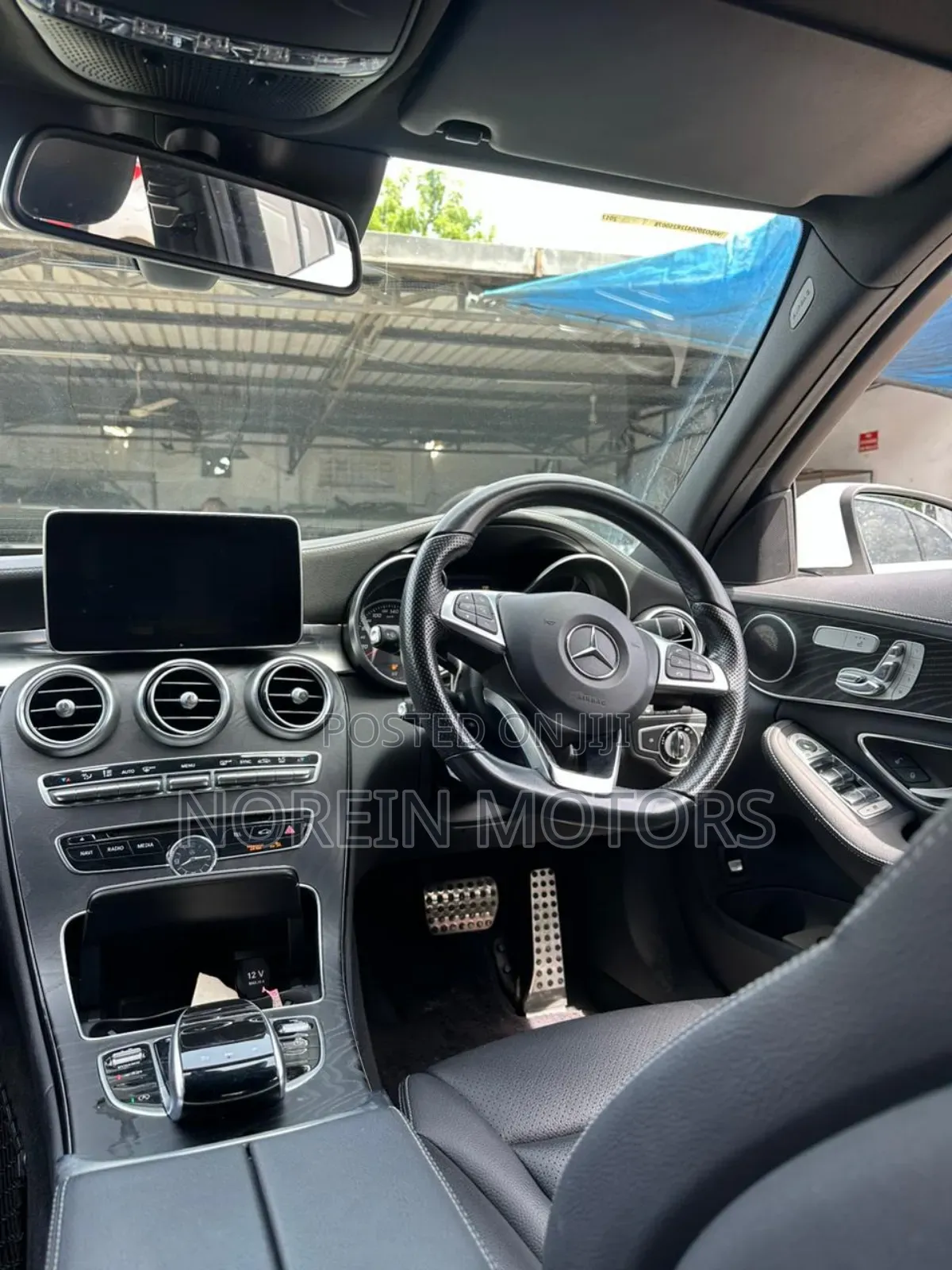 Mercedes-Benz C200 2017 Off white