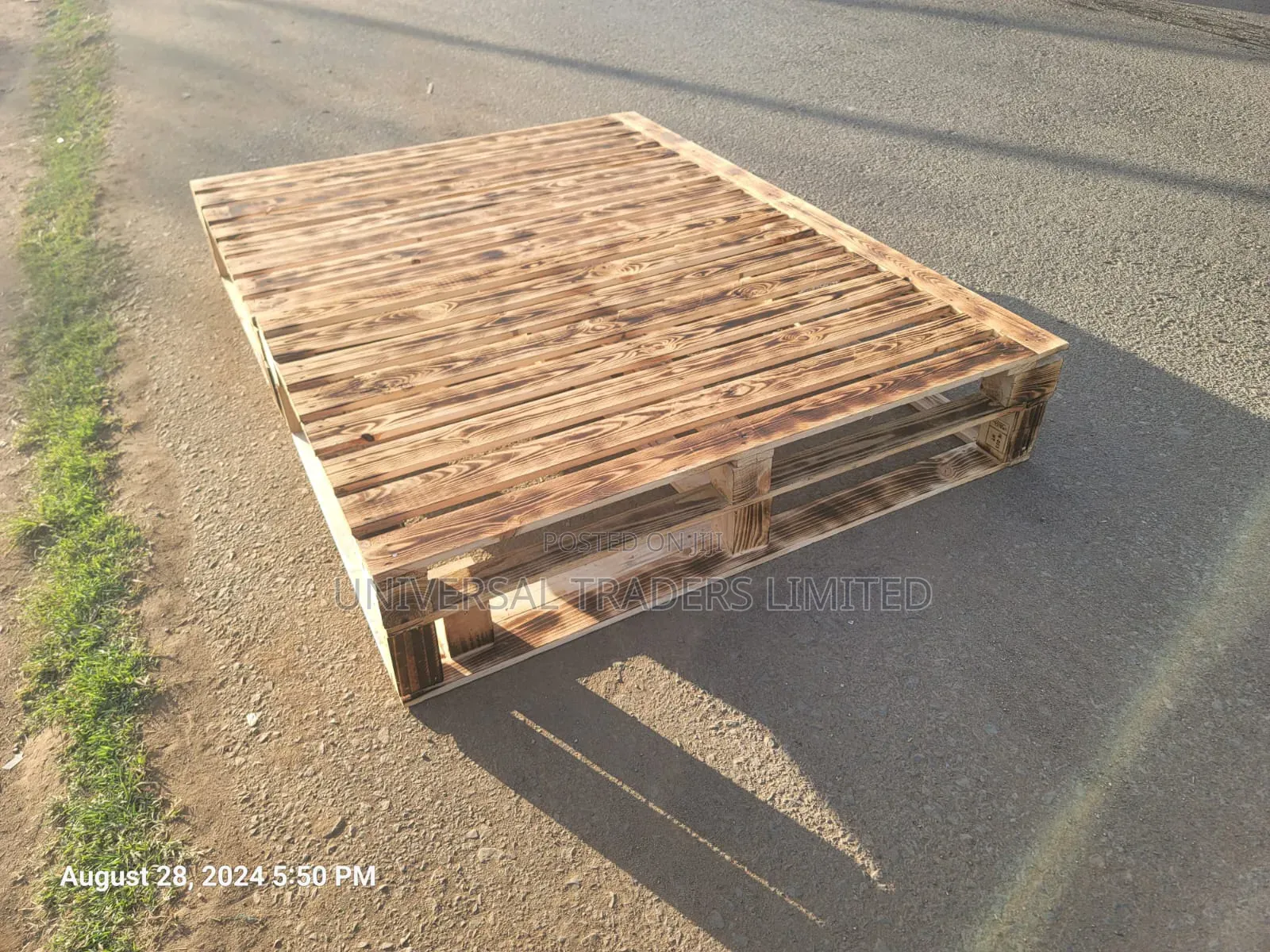 Wooden Pallet Bed Furniture - 5x6 Pallet Bed